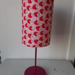 Lief lampje met aardbeienstof